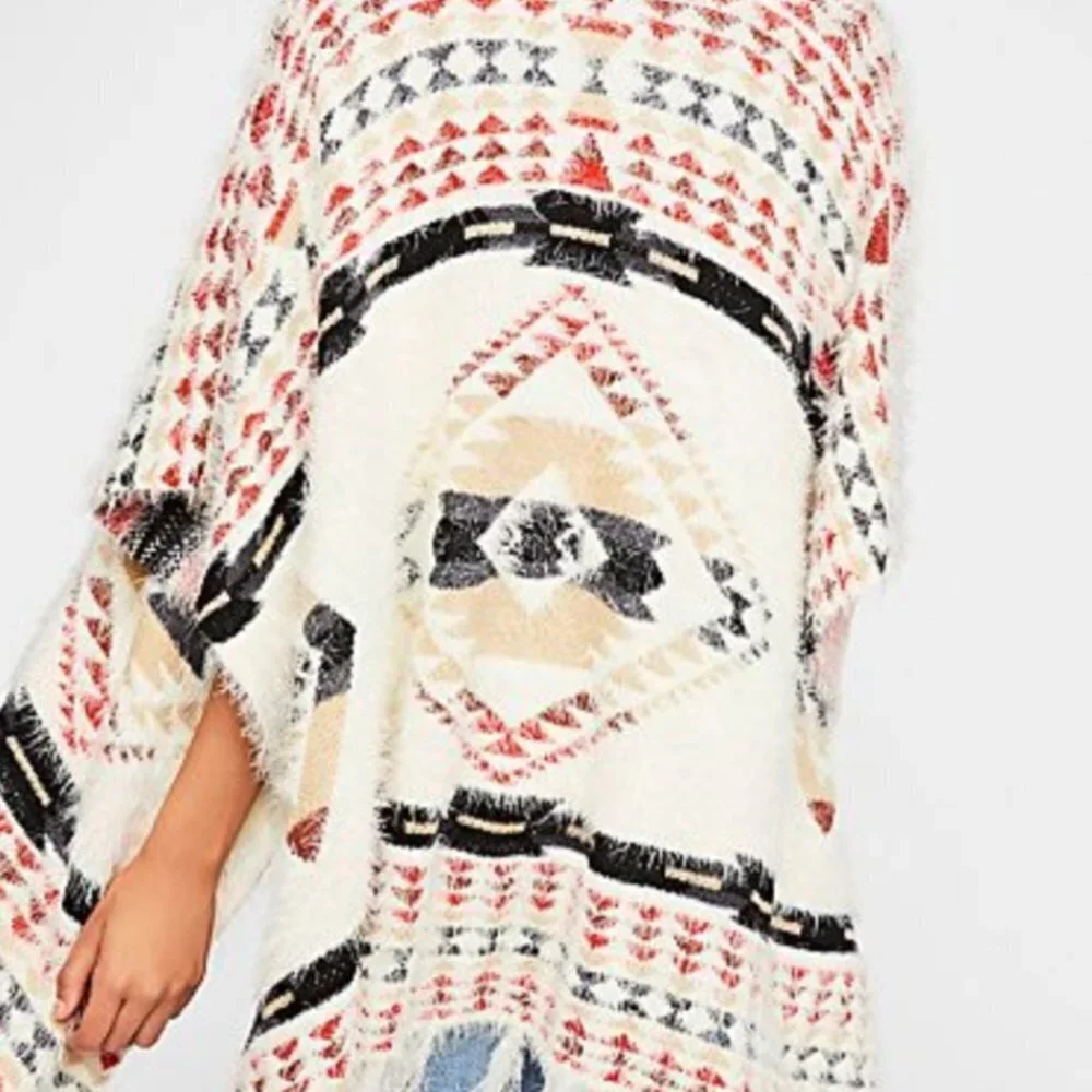 Free People fuzzy Canyonland Kimono with fringe Ivory Combo, One Size